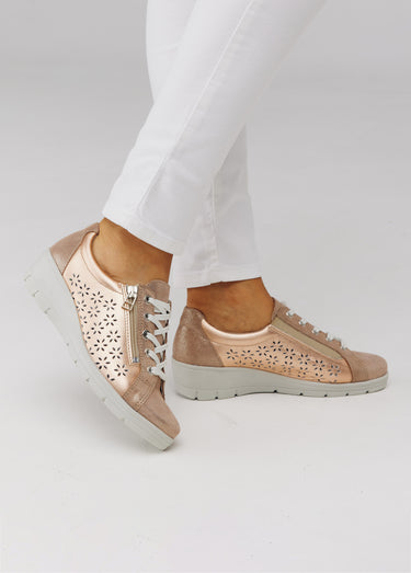 Baskets lacées grande largeur cuir Rose Poudre