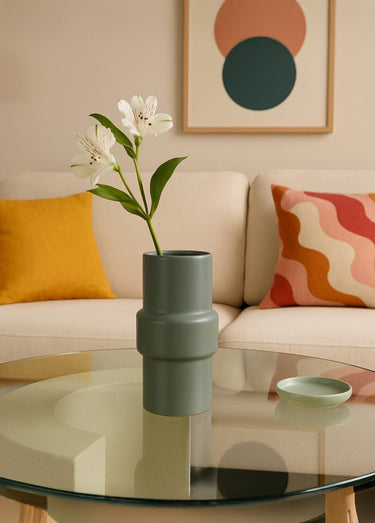 Petit vase en céramique, forme épurée Vert