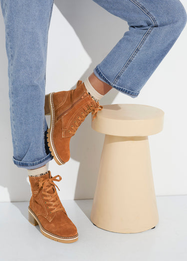 Bottines en cuir crantées, talon large Camel