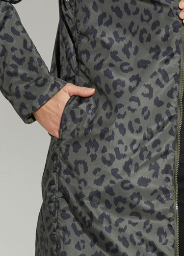 Coupe vent déperlant long motif léopard Kaki / Leopard
