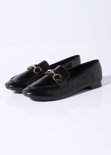 Mocassins chic bout carré, patte métal Noir