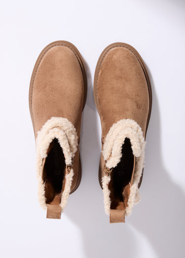 Boots suédine et détails aspect laineux Camel