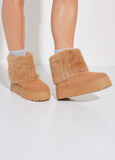 Boots compensées fausse fourrure Camel
