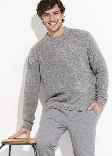 Pull col rond chaud avec de la laine Gris