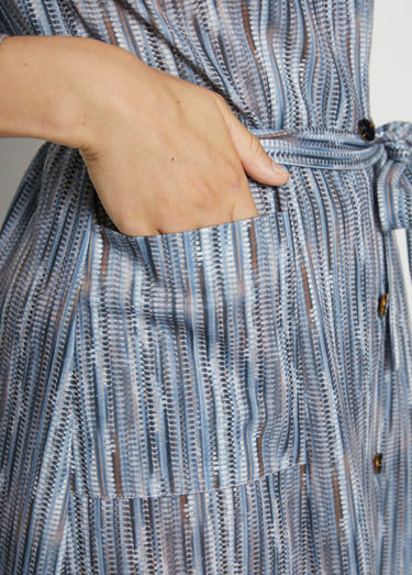 Robe mi-longue boutonnée imprimée Gris