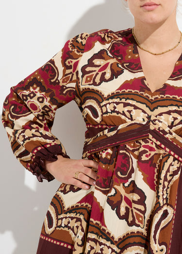 Robe longue col V inspiration ethnique Ecru/Bordeaux