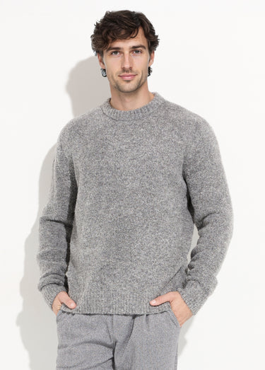 Pull col rond chaud avec de la laine Gris