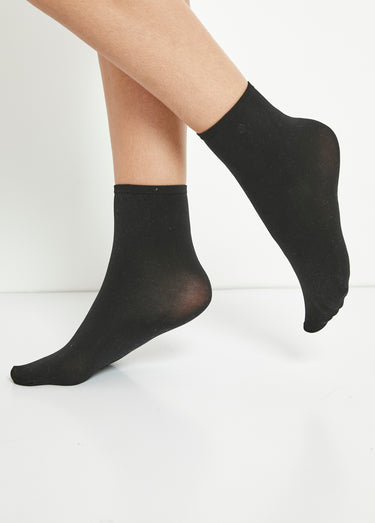 Socquettes fines assorties en résille Noir