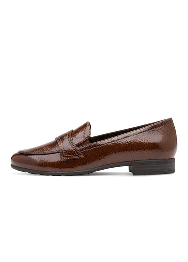Mocassins vernis chic avec bout amande Mocca