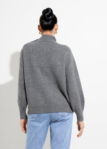 Pull col montant boutons bijou métal Gris