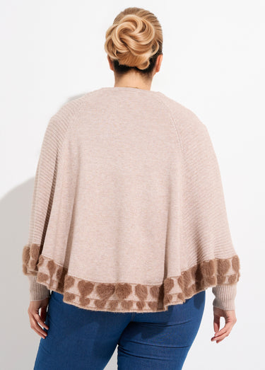 Poncho cape maille coeurs et col rond Taupe