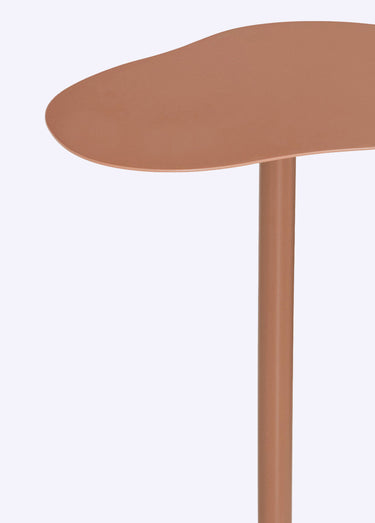 Table d'appoint métal, forme organique Terracota