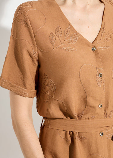 Robe chemisier col V, brodée feuillage Camel