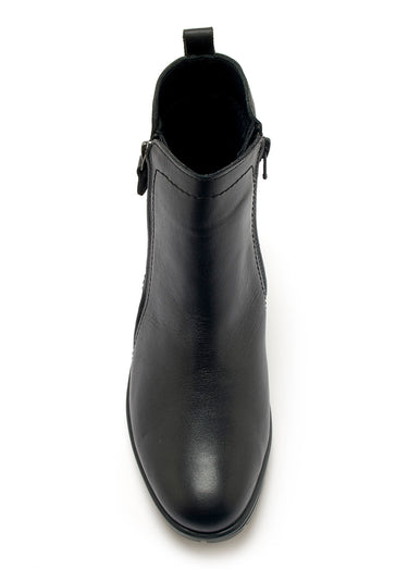 Boots cuir, talon large et bout amande Noir