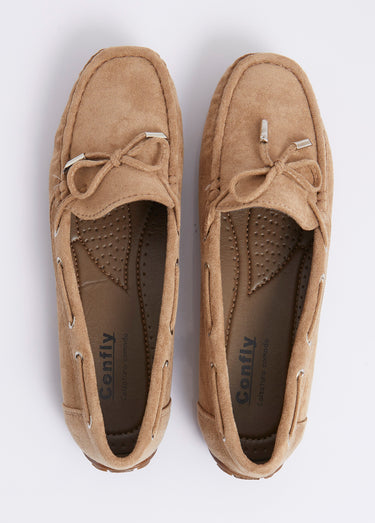 Mocassins en suédine avec œillets métal Beige