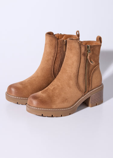 Boots zippées à talon, bout effet used Camel