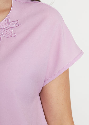 Top long manches courtes broderies col rond Lilas