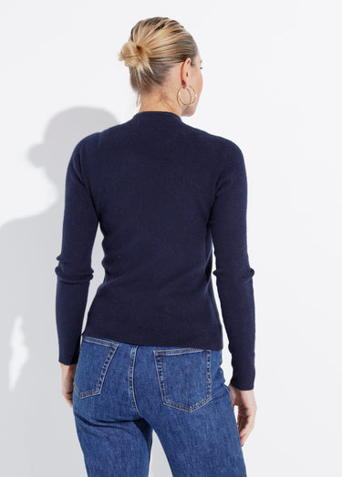 Pull col roulotté forme ajustée Marine