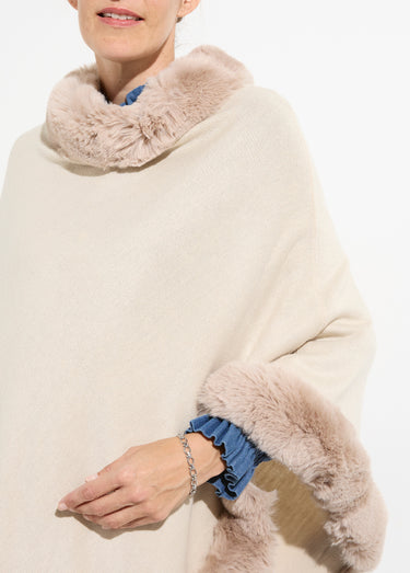 Poncho cape, bord fourrure ton sur ton Ecru