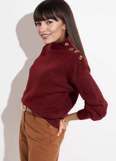 Pull col montant boutons bijou métal Bordeaux