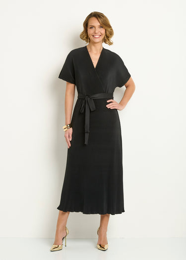 Robe longue plissée et ceinturée col V Noir