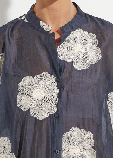 Chemisier en voile, broderies camelias Marine