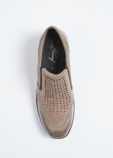 Baskets compensées, cuir suédé et vernis Taupe