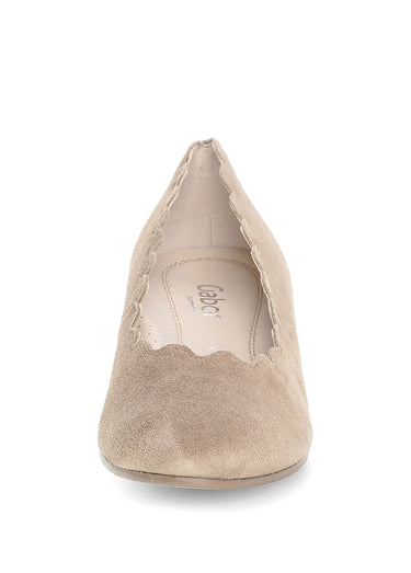 Escarpins cuir nubuck avec bord écailles Sable