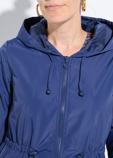 Coupe-vent capuche et taille resserrée Marine