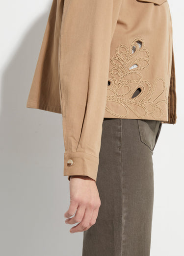 Veste courte en denim, détails ajourés Camel