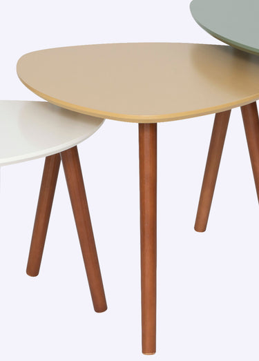 Trio de tables gigognes formes épurées Vert