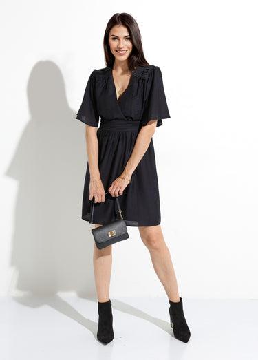 Robe courte taille et épaules plissées Noir