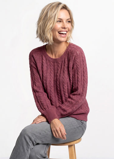Pull doux maille irisée torsadée ajourée laine Cassis
