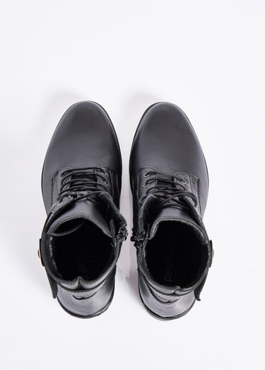 Boots lacées à talon semelle crantée Noir