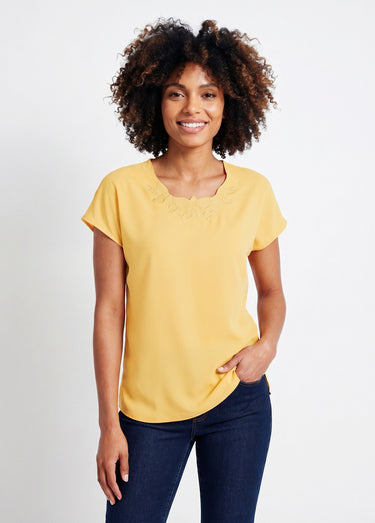 Top long manches courtes broderies col rond Vanille