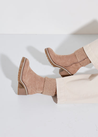 Boots suédine à talon, revers fourrure Beige