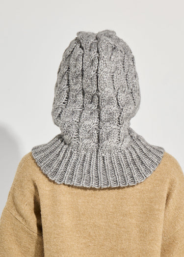 Cagoule chaude en maille tressée chinée Gris