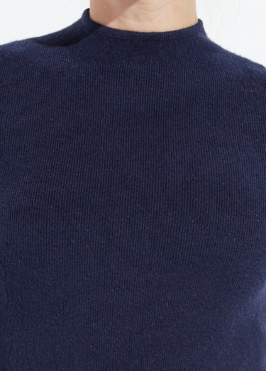 Pull col roulotté forme ajustée Marine