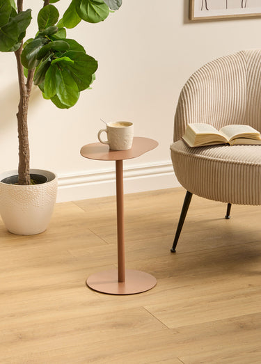 Table d'appoint métal, forme organique Terracota
