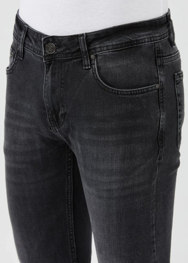 Jean 5 poches en denim, coupe fittée Noir