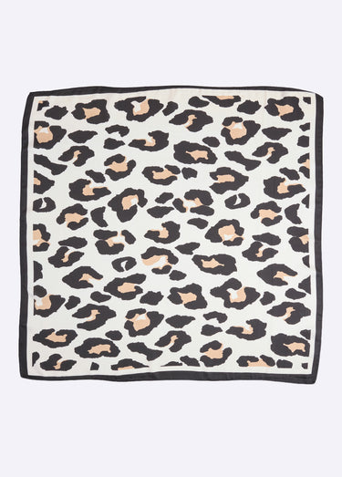 Foulard carré satin, grand motif léopard Leopard