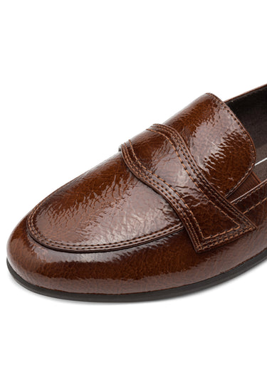 Mocassins vernis chic avec bout amande Mocca