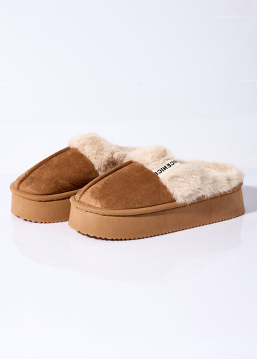 Mules compensées fourrées dessus suédine Camel