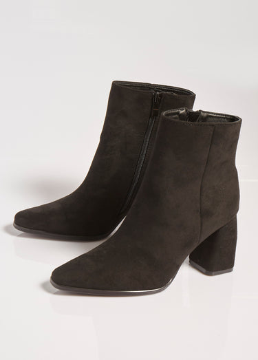 Boots pointues chic à talon, en suédine Noir