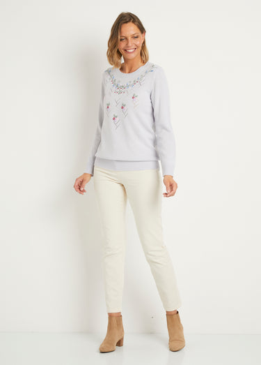 Pull doux uni brodé ajouré col rond Argent