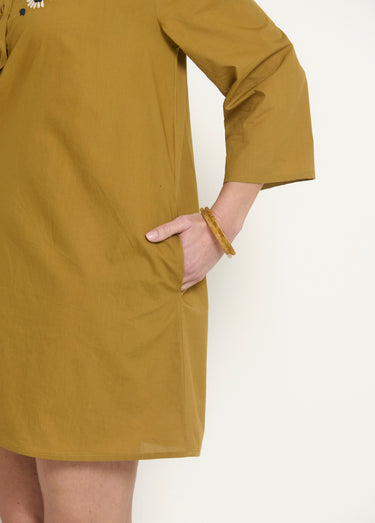 Robe housse manches 3/4 broderies colorées Noisette