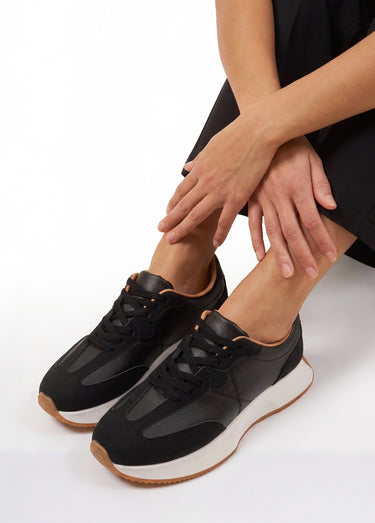 Baskets style joggers multi empiècements Noir