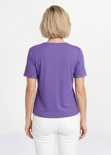 T-shirt col V fines côtes dentelle manches courtes Parme