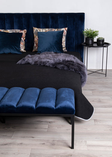Petite table d’appoint ronde en acier Noir