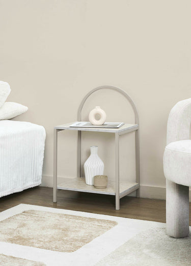 Table de chevet arche en métal clair Blanc/Beige